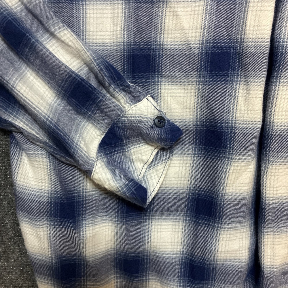 Boston Traders Women's Flannel Tunic Blue Plaid Size Large - Picture 11 of 12